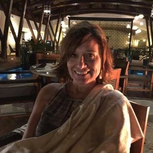 Meet your Posher, Marisa